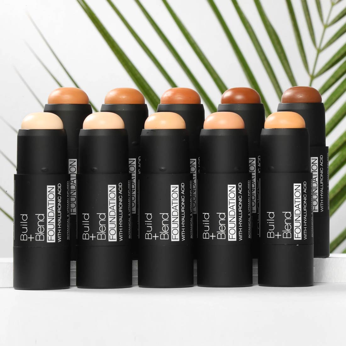 BASE DE MAQUILLAJE - BBFS foundation stick all shades lifestyle background 1