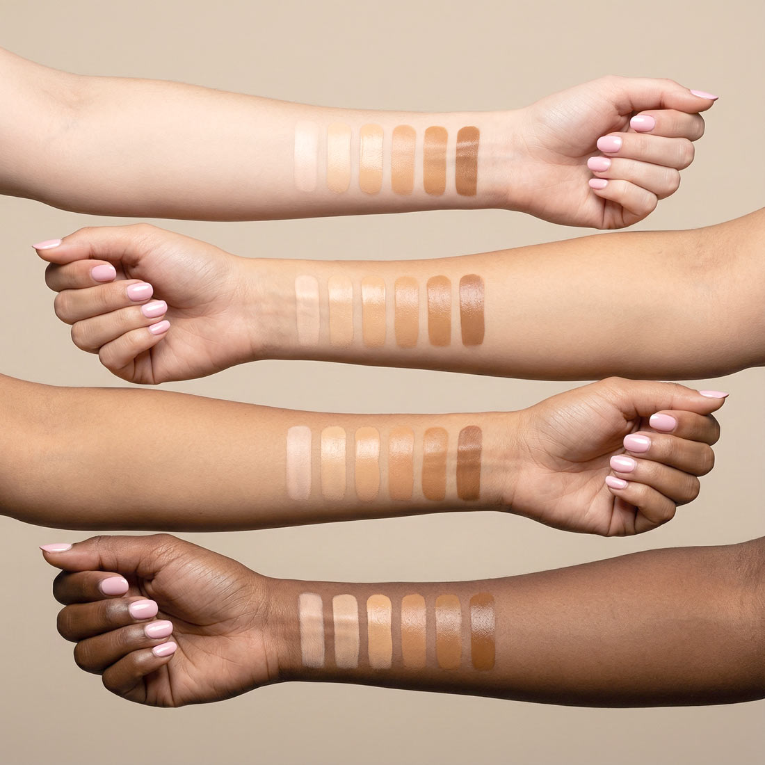 SKIN TINT – SKIN TINT arm swatches 1 Muestras de los 6 tonos del Skin Tint de Palladio aplicadas en el brazo, base de maquillaje ligera con acabado luminoso